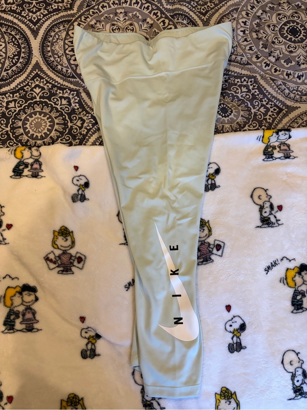 Nike Woman’s Light blue Athletic Leggings